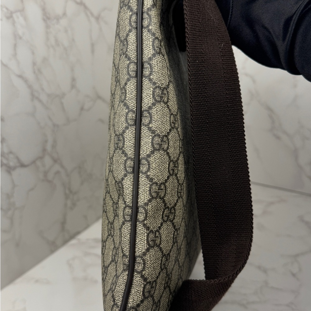 Gucci Flat Messenger Monogram Brown - image 4